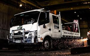 Hino 300-617 (NZ) '2011
